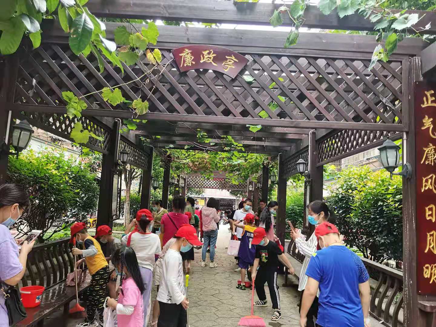 狮子山社区小朋友们积极参与活动。通讯员 朱芬 供图