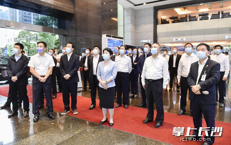 10月13日，吴桂英率队考察广州汽车集团股份有限公司。长沙晚报全媒体特派记者 余劭劼 摄