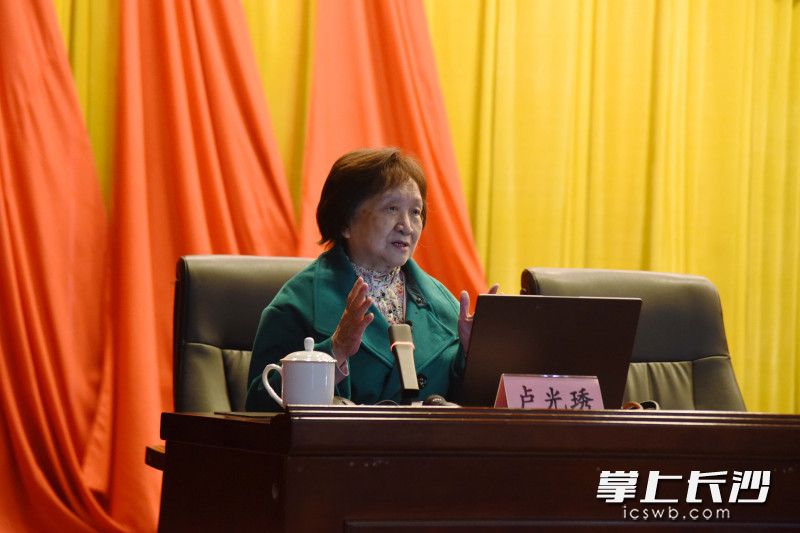 卢光琇受邀到长沙市消防救援支队开展健康科普讲座。均为长沙晚报全媒体记者 刘琦 摄