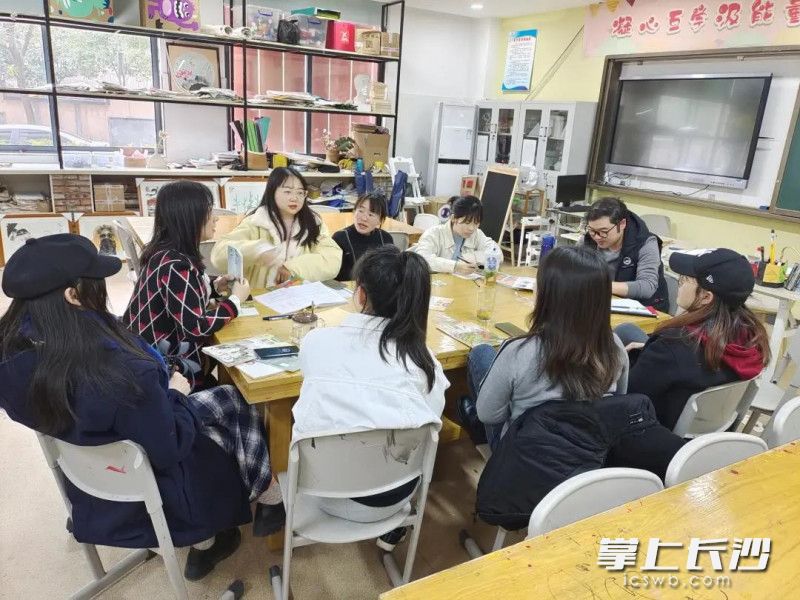 岳麓区实验小学学科各备课组将作业设计纳入单元整组备课环节中，做到“量有度、质有效、时有限”。岳麓区实验小学供图