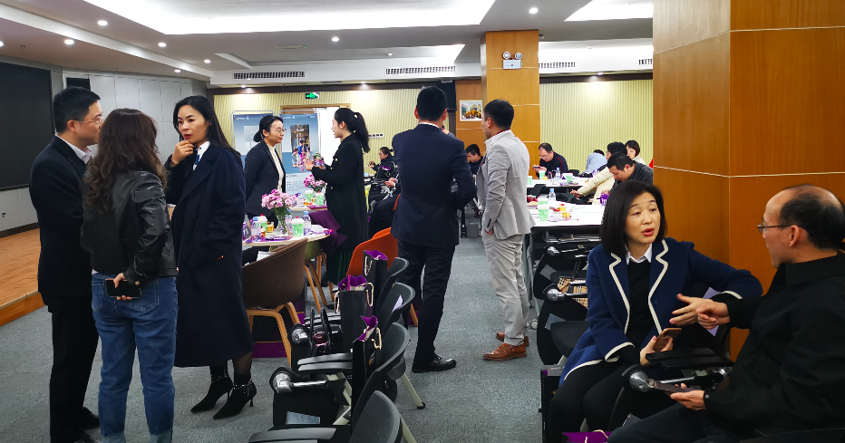现场气氛热烈，活动对接效果良好。