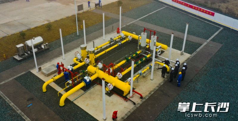 项目位于望城区高塘岭街道湘江村，占地面积约7亩，总计投资4200多万元。