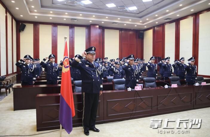 1月10日，湖南高院举行庆祝人民警察节活动。长沙晚报通讯员 陶琛 摄