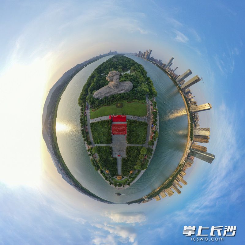 橘子洲头全景