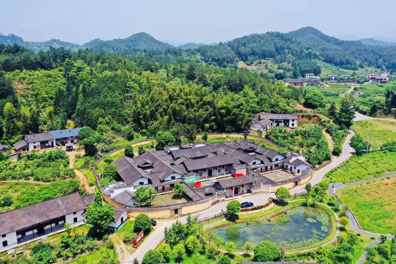 湖南省苏维埃政府旧址-锦绶堂（2021年获评省级爱国主义教育基地）。均为受访方供图