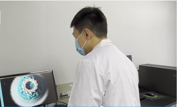 微生物检验团队24小时轮班，确保第一时间“早发现、早报告”疫情。湖南省疾控中心供图