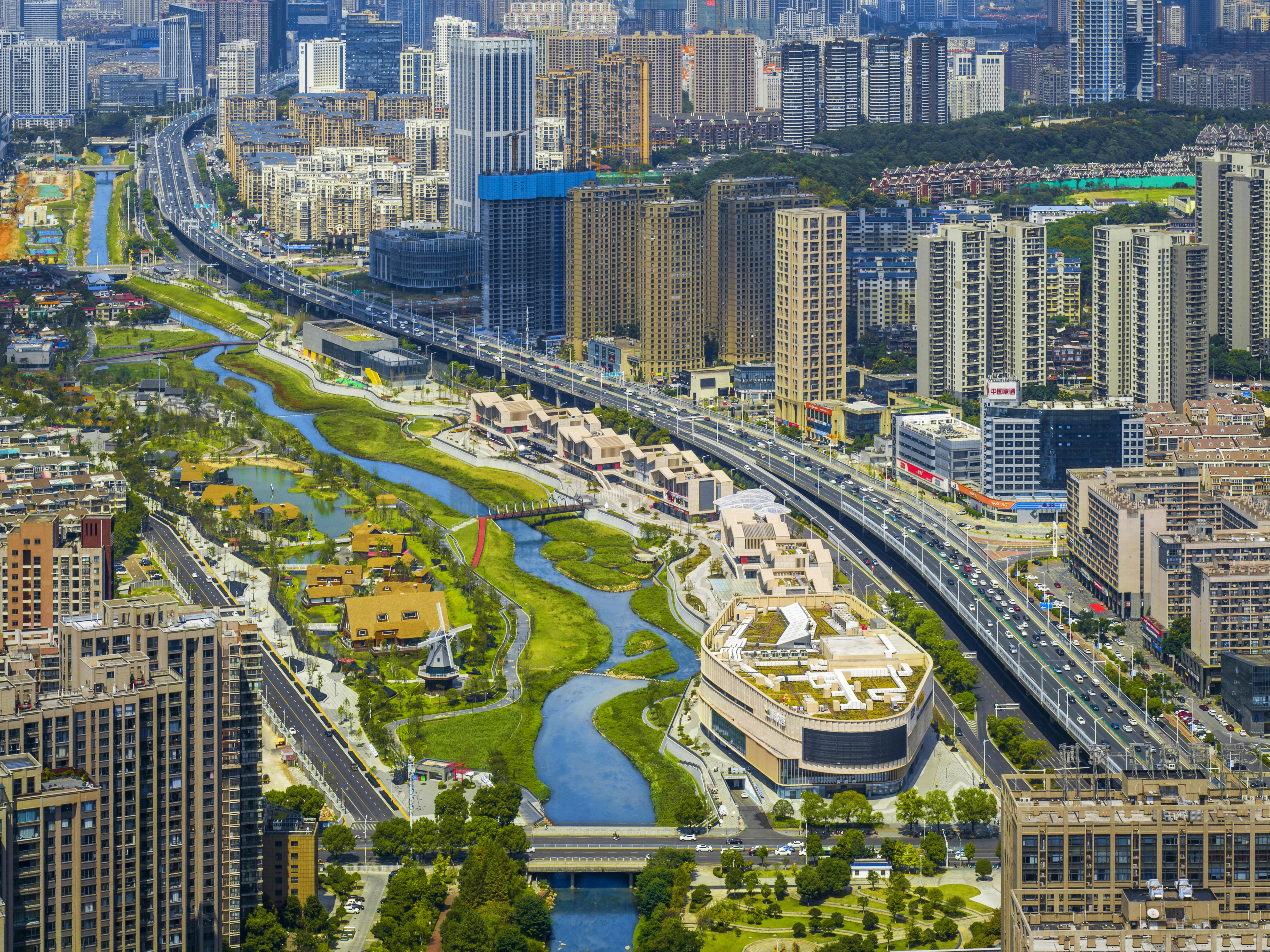 圭塘河井塘段城市“双修”及海绵示范公园已成城东南一张人文生态名片。雨花区委宣传部供图
