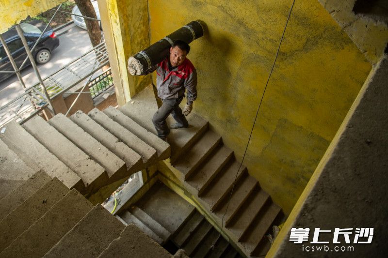 蒋建华