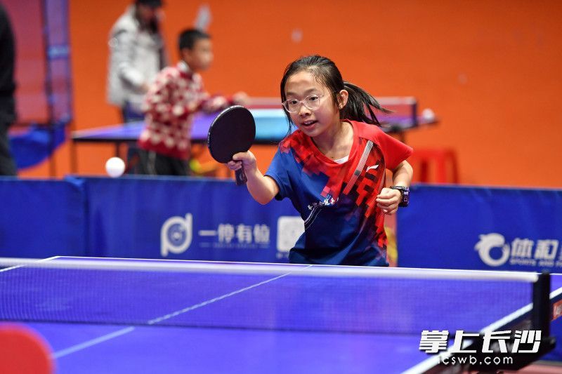 3月4日下午，市体育训练竞赛管理中心乒乓球馆内，长沙健儿正在紧张冬训，积极备战省运会。 长沙晚报全媒体记者 王志伟 摄