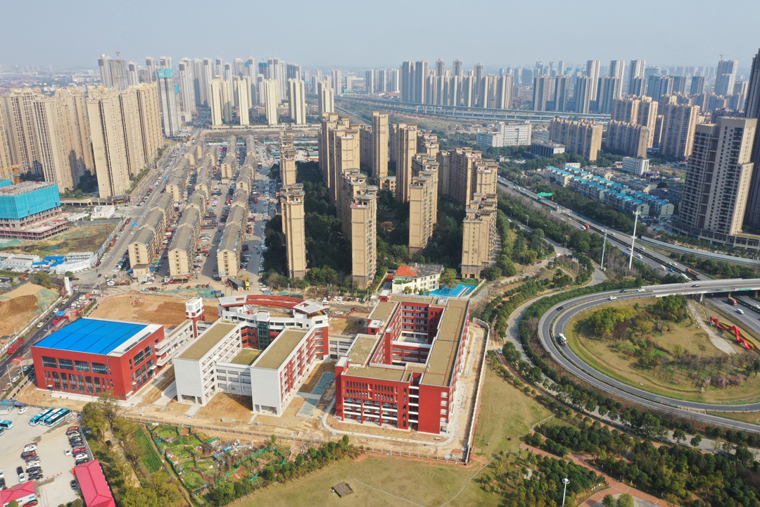 花侯小学建设进入扫尾阶段，预计6月底可完成建设进行交付。 长沙晚报通讯员 高兴 摄