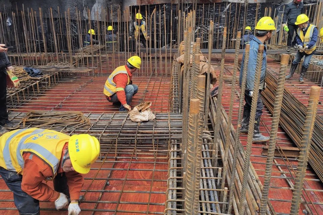 长沙地铁6号线关键附属工程施工现场