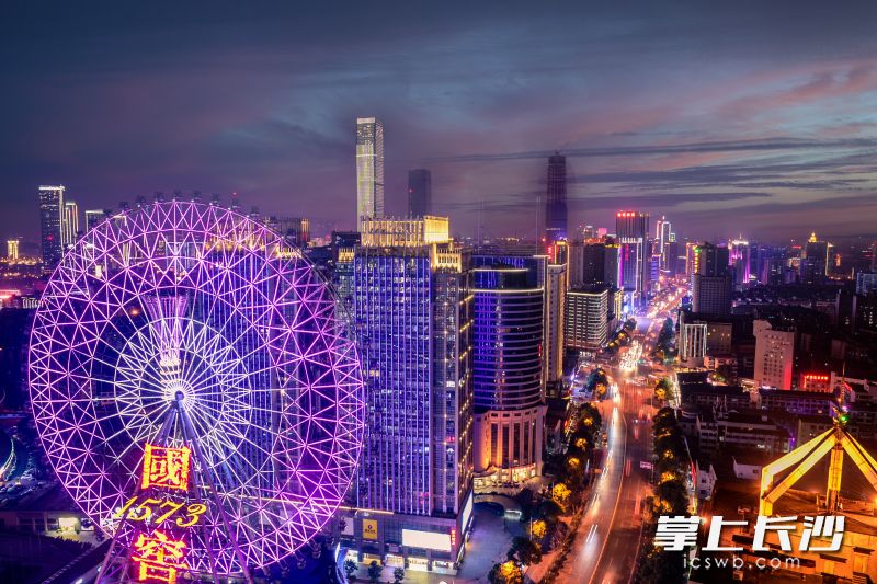 天心夜经济特色鲜明，新消费火热。