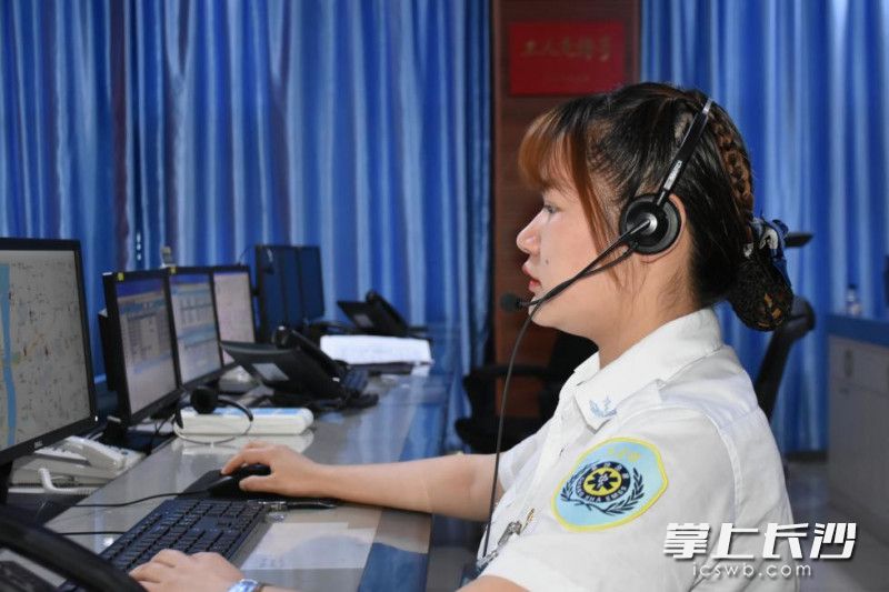 长沙市120急救中心调度员汤潇。   受访者供图