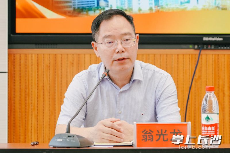 “校长面对面”活动是长郡中学校长翁光龙与学生约定的“一期一会”。所有照片由长沙晚报通讯员 范嘉树 摄