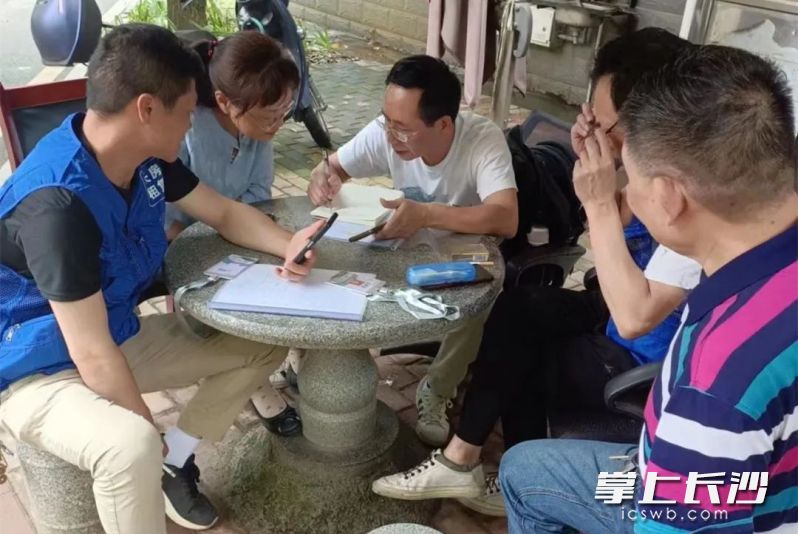 长房租赁公司于4月底开始，集中对市内五区24个公租房小区开展大规模核查工作。