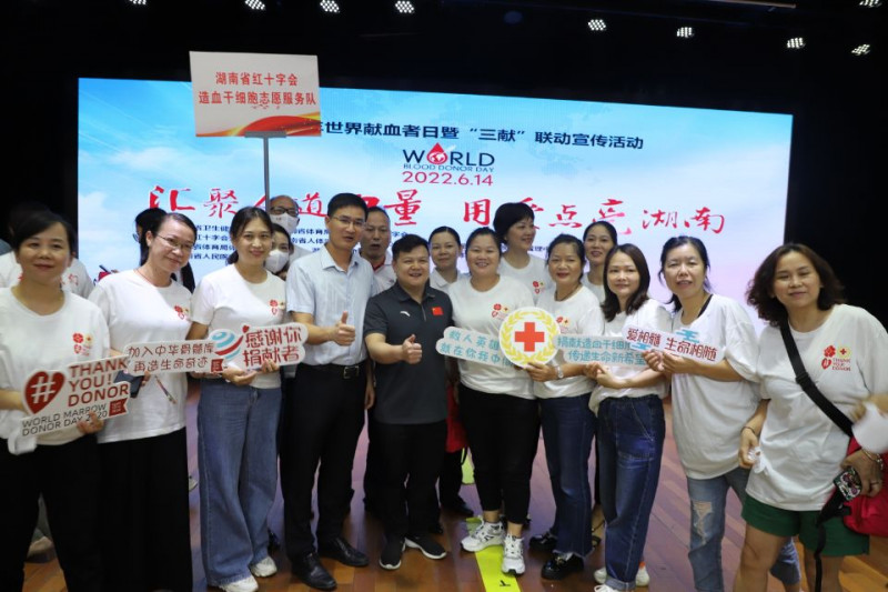6月14日，奥运冠军龙清泉发起“三献”倡议，引发社会各界爱心人士的积极响应。