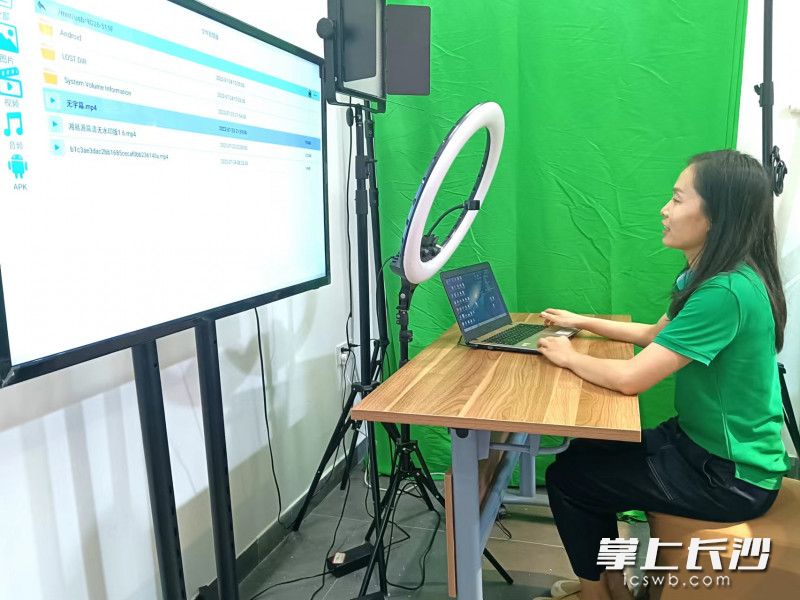 农青创共享直播平台将长沙本地好产品发布到线上。