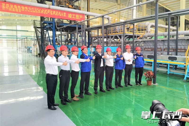 10月15日，宁乡一批重大产业项目点火生产，总投资达164.8亿元。   均为长沙晚报全媒体记者张禹摄
