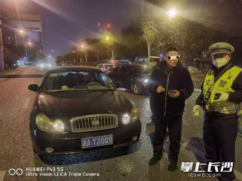 岳麓交警查处酒驾