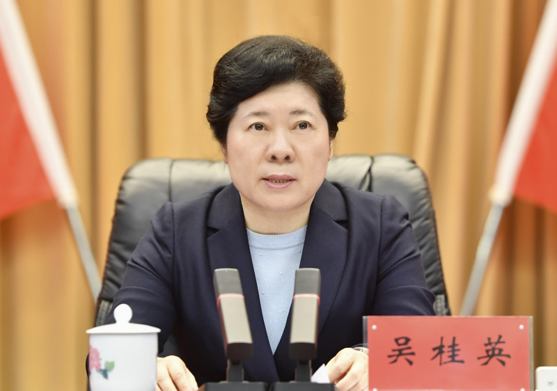 省委常委、市委书记吴桂英出席开幕式并讲话。