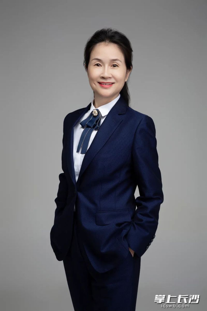 吴彩霞用29年的青春年华，执着探索拔尖创新人才的培养。