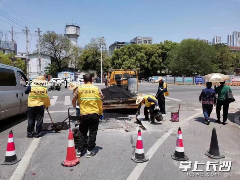 行动中，市政维护部门将重点解决车行道路况差、易跳车等情况。