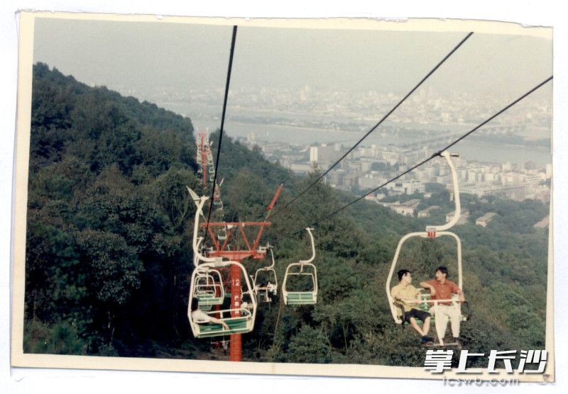 岳麓山“敞篷式”索道老照片