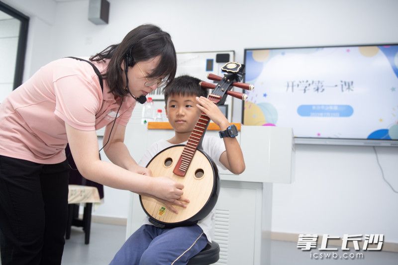 中阮兴趣班。