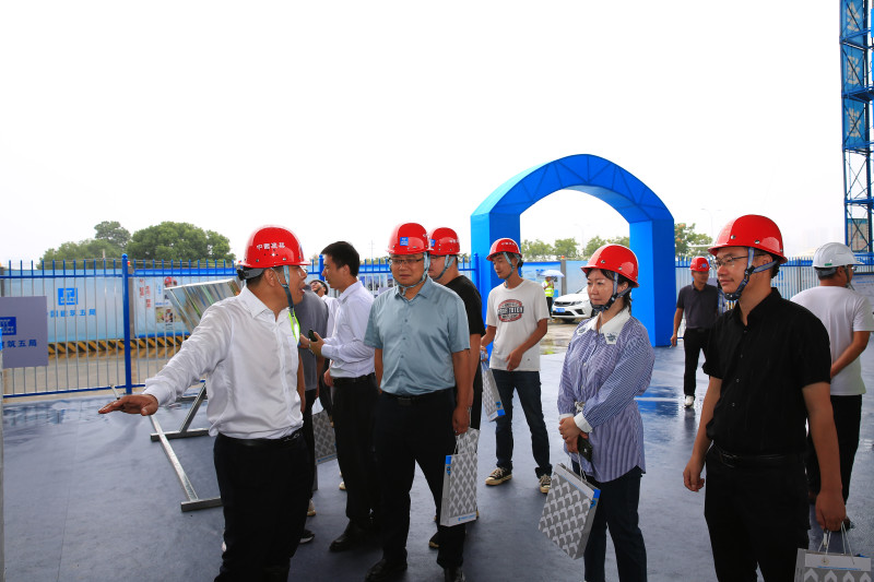 本次观摩点设置在由中建五局总承包承建的浏阳河—杜家坪段。