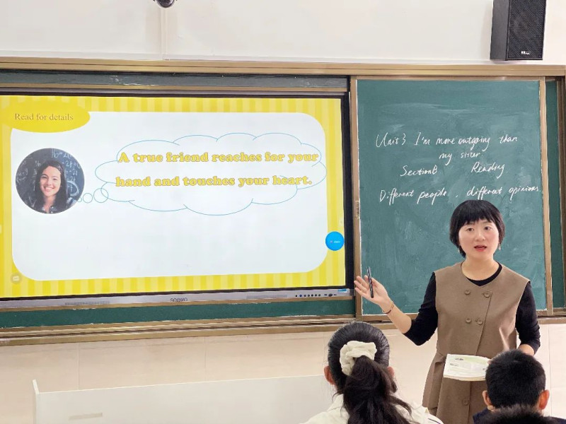 湖南师大附中的陈莎筠老师展示英语课堂。 湖南师大附中的陈莎筠老师展示英语课堂。