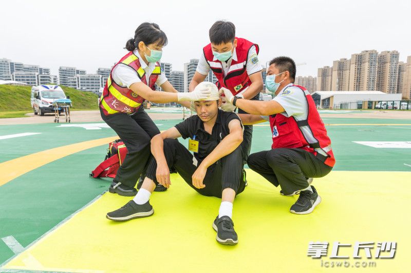 黄色标识代表重伤员（需要第二优先救治）。