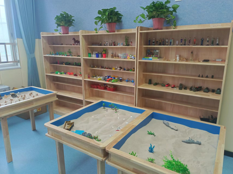 东马小学今年改造、建设了多间用于特需孩子教育的功能室。