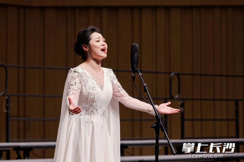 青年民族女高音陈滢竹受邀参加本次音乐会