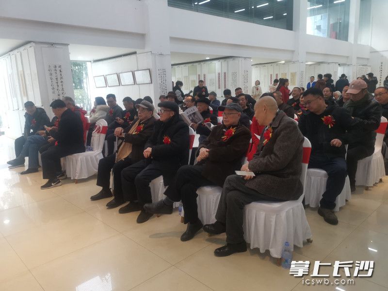 李牧书法作品展现场。
