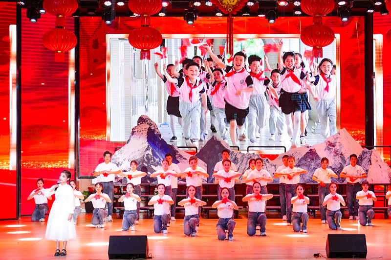 望城区教育系统进行“我们的队伍向太阳”队伍建设主题活动成果展示。均为长沙晚报通讯员 肖奥 供图 望城区教育系统进行“我们的队伍向太阳”队伍建设主题活动成果展示。均为长沙晚报通讯员 肖奥 供图