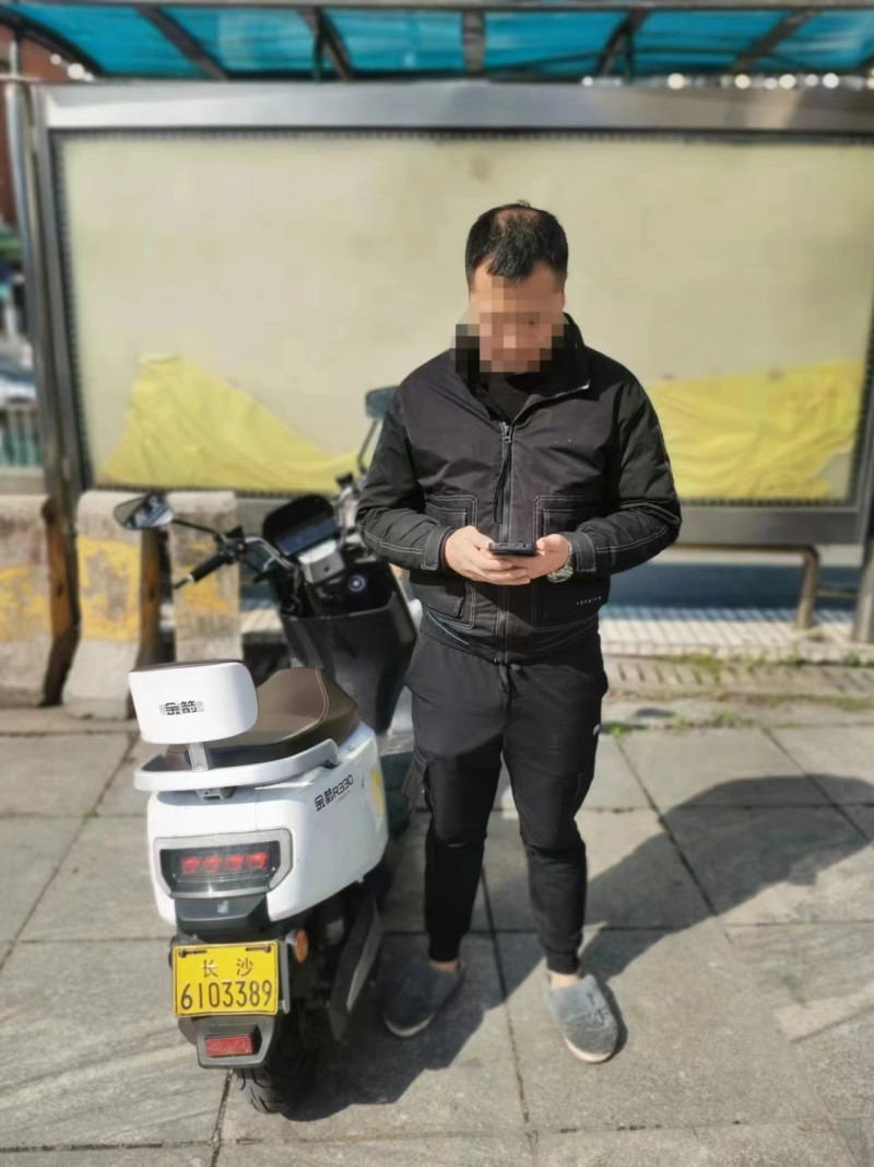 驾驶人肖某接受处罚。