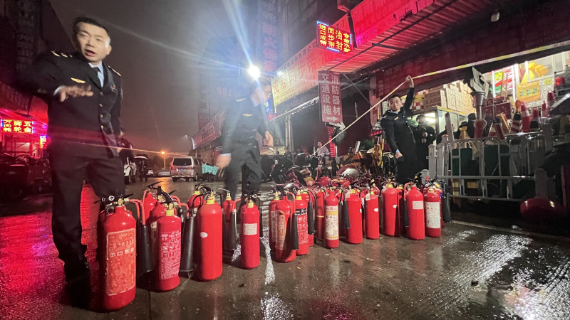 长沙市场监管部门组织开展消防产品质量安全专项整治行动。长沙晚报全媒体记者 周辉霞 摄