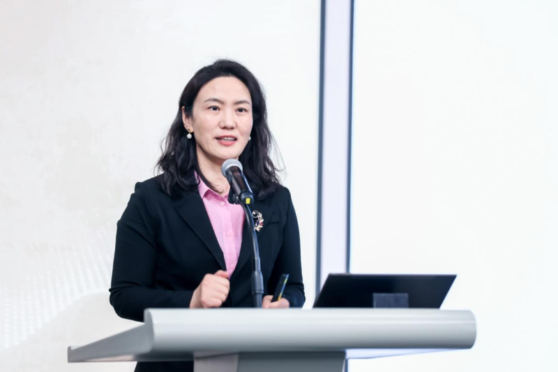 中国营养学会秘书长韩军花做分享