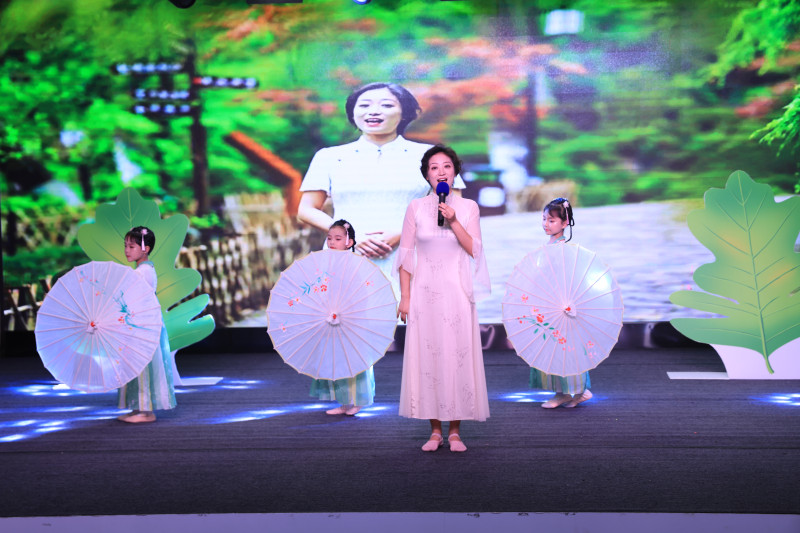 4月17日-18日，长沙市2024年中小学生特色课程素养大赛分别在马坡岭小学（小学组）和长沙市麓山高岭实验学校（初中组）举办。