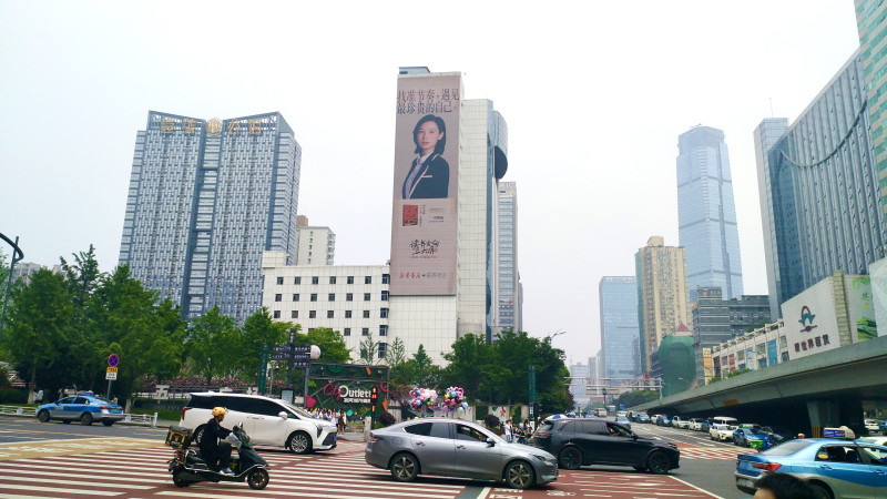 活动现场，金句登上电子大屏。均为主办方供图