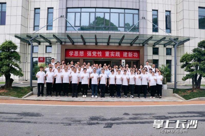 市民政局第二届高素质人才培训班第一期举办。均为市民政局供图