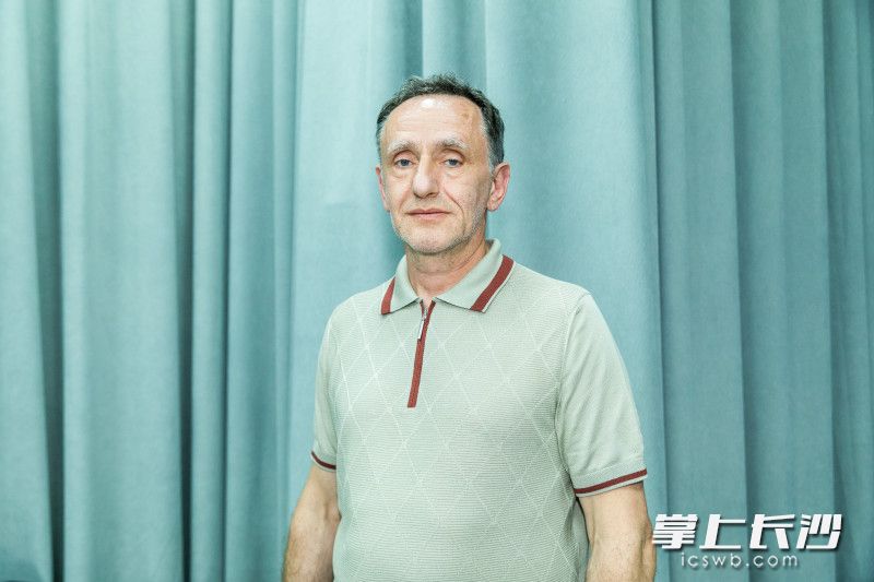 圣彼得堡爱乐协会会长伊利亚·切尔卡索夫。