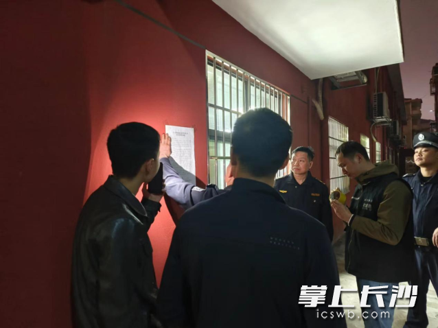 湘江新区学士街道全力开展消防安全专项整治行动。 长沙晚报通讯员 向玲娅 供图