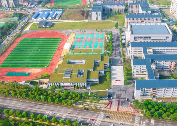 环境优美的恒定中学校园。