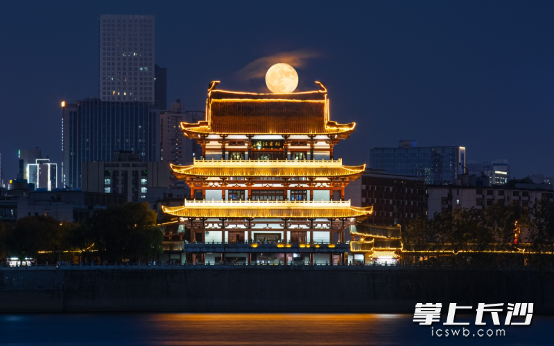 杜甫江阁。