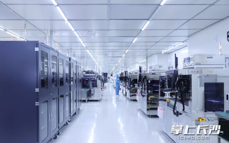 安牧泉高端芯片先进封装智能制造车间。企业供图。