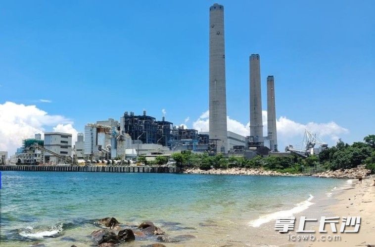 香港南丫发电厂远景。长沙晚报通讯员 梁彪供图