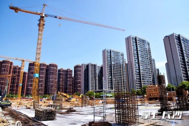 永旺梦乐城项目目前正处于地下室结构施工阶段。长沙晚报通讯员 朱莉 供图。