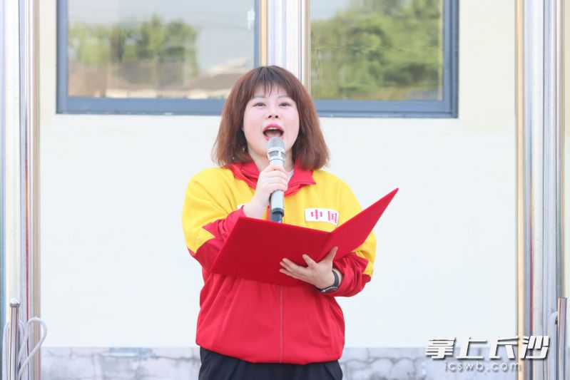 王明娟给同学们讲述自己在奥运赛场上的经历。 均为长沙晚报通讯员欧敏供图
