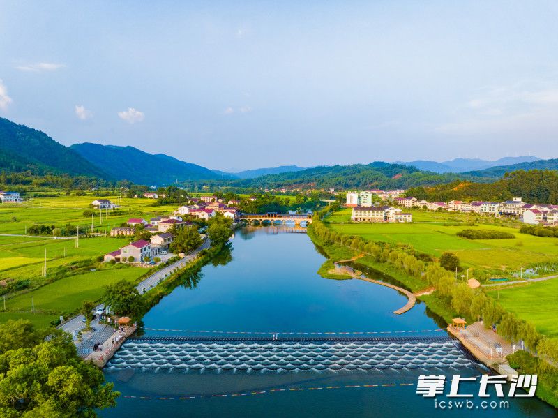 风光旖旎的浏阳小河乡。 长沙晚报全媒体记者 邹麟 摄 